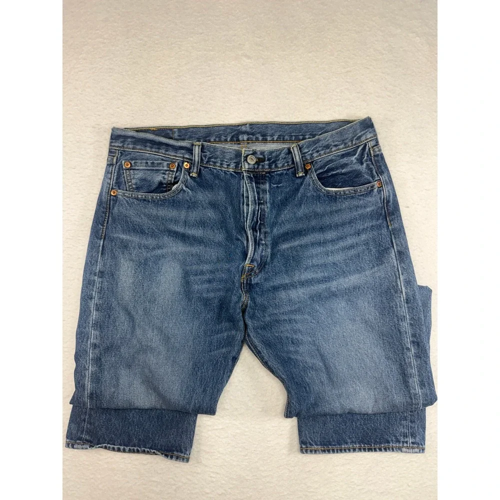 Levis 501 Original Fit Jeans Mens 36x30 Medium Wash Blue Straight Leg Button Fly
